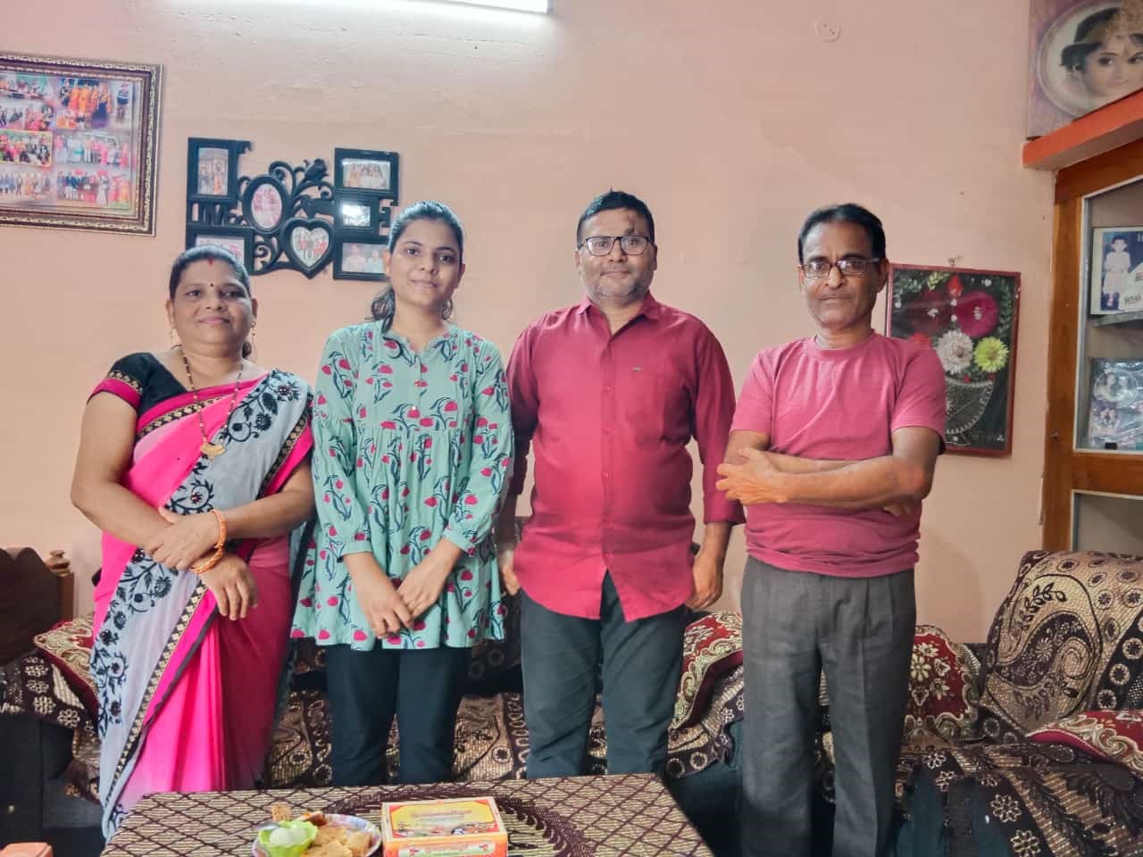 Veenu Halkare became the first English stenographer of Lalbarra, got appointment in Jashpur District Court of Chhattisgarh