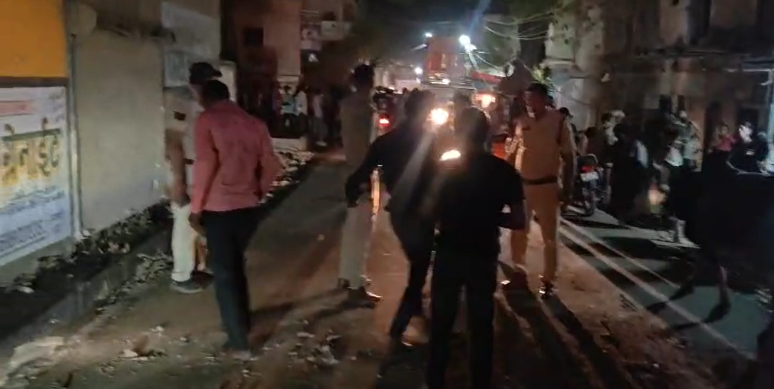 Angry people blocked the road after road accident in Katni