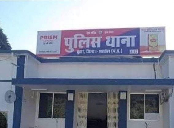 A paan masala shop was burglarized in Shahdol