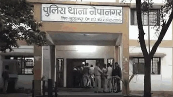 Attack on MP's Burhanpur police station