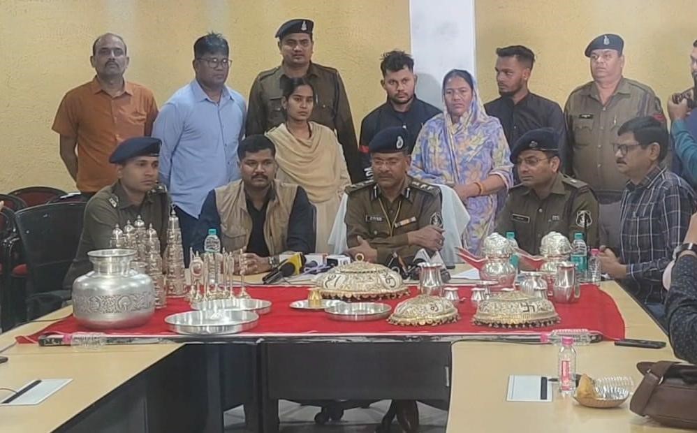 Telibandha police got success in two days, revealed the theft in Digambar Jain temple