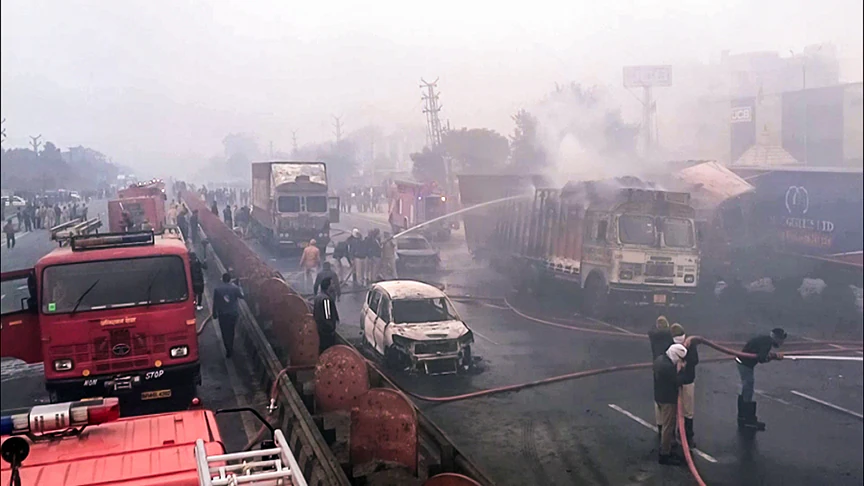 Gas leaked after collision between tankers and then...'