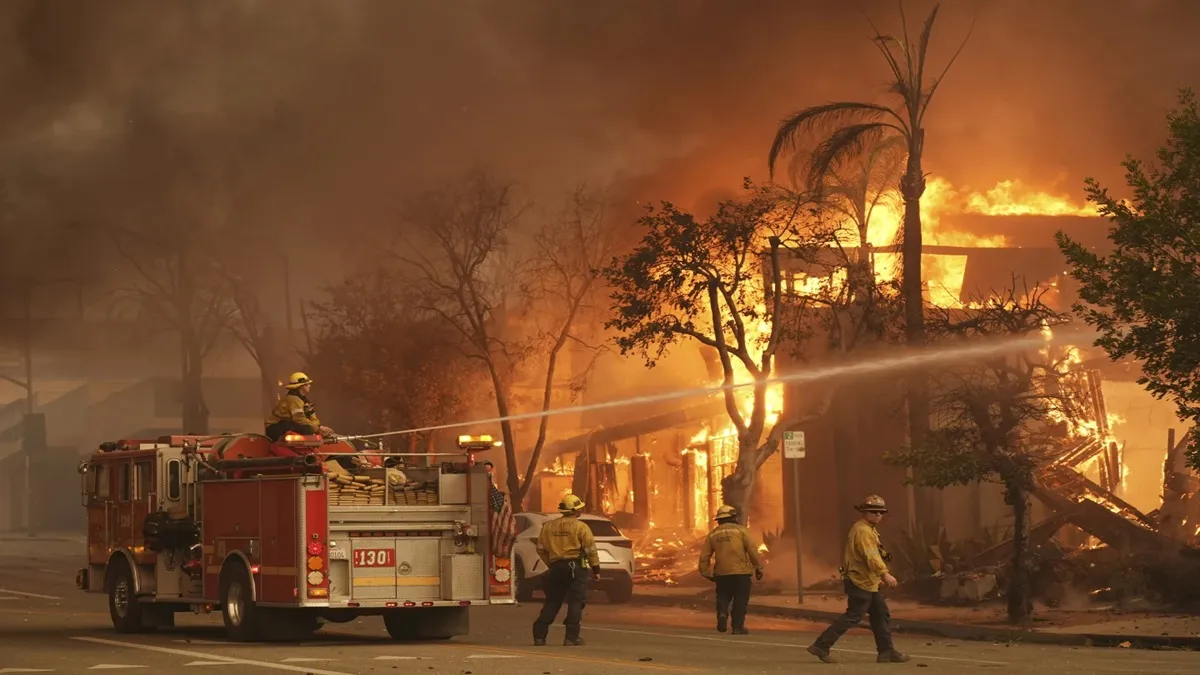 The danger of fire still persists in Los Angeles