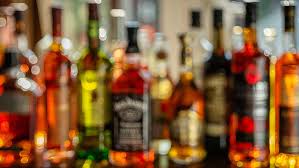 Smuggler arrested with liquor worth one crore