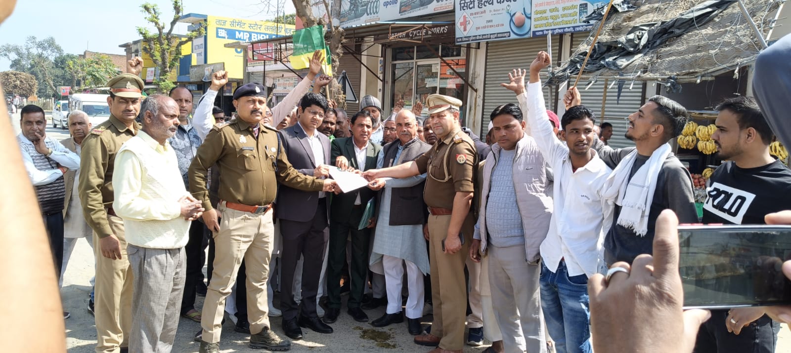 Police stopped the farmers who came out to block the railway track in Deoband