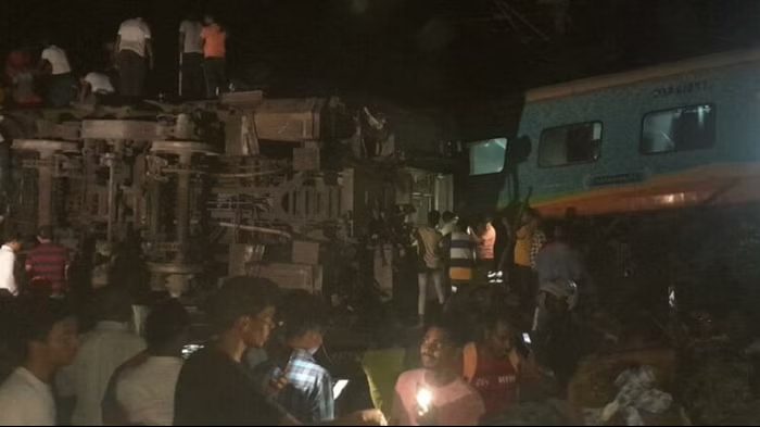 Major train accident in Odisha, Coromandel Express derailed