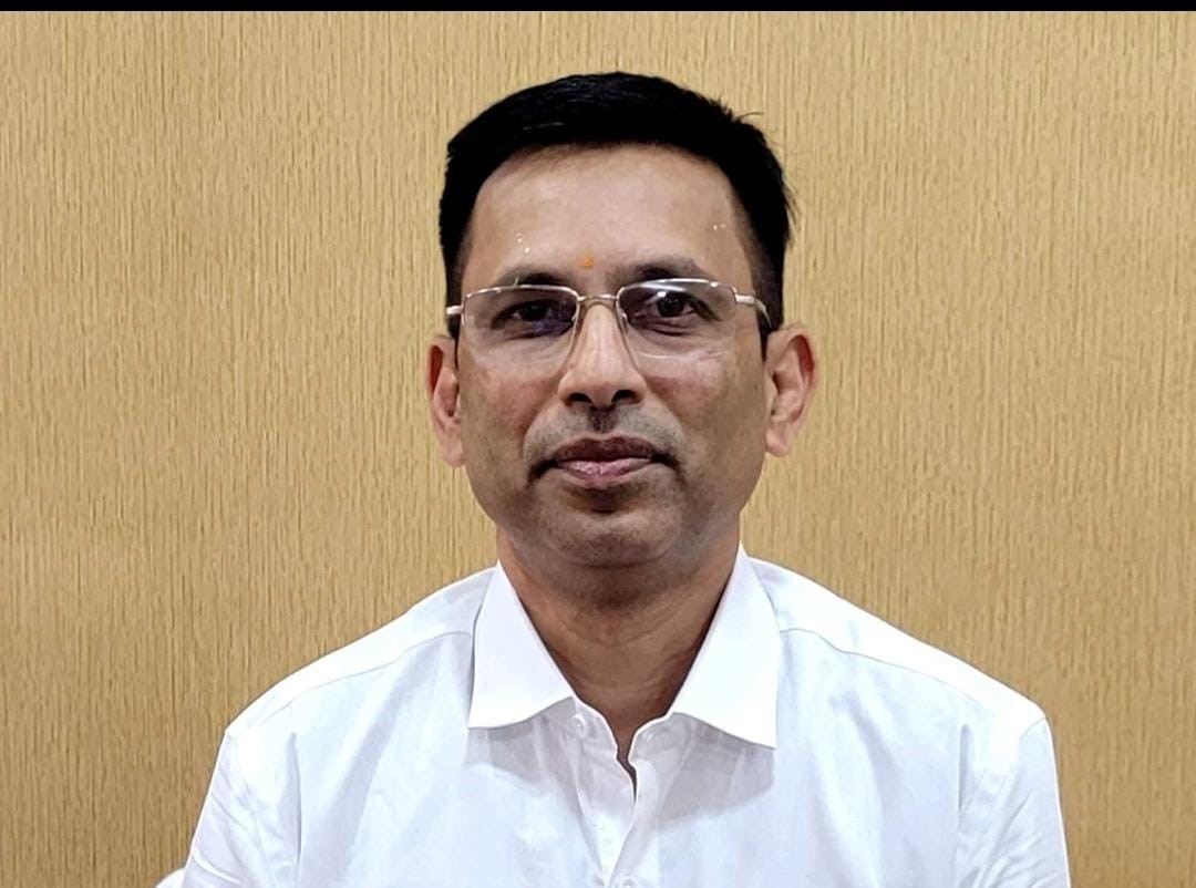 Damoh Collector reviewed pending CM Helpline complaints, gave necessary instructions to officials