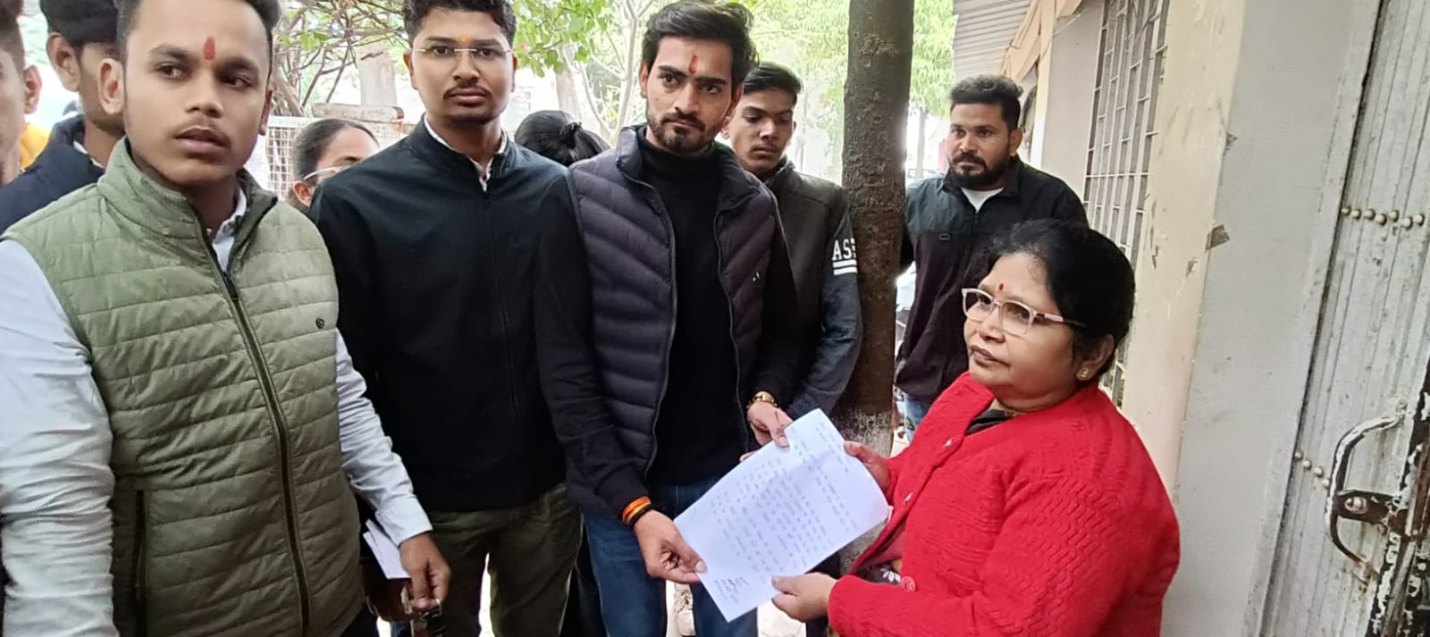 ABVP raised demand for investigation on the case of suicide of a student in Eklavya campus hostel of Labravada