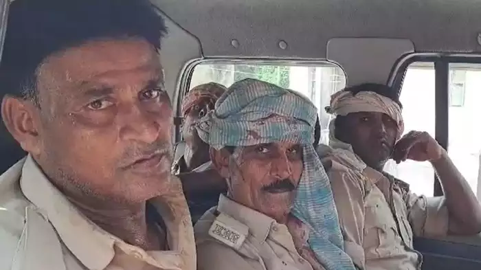 Liquor smugglers are fearless in Bettiah!