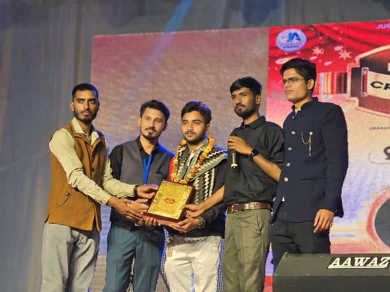 Journalist Umesh Kushwaha honored with Madhya Pradesh Creator Award