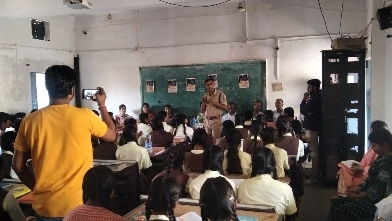Cyber ​​awareness campaign run by Balaghat Lalbarra police station