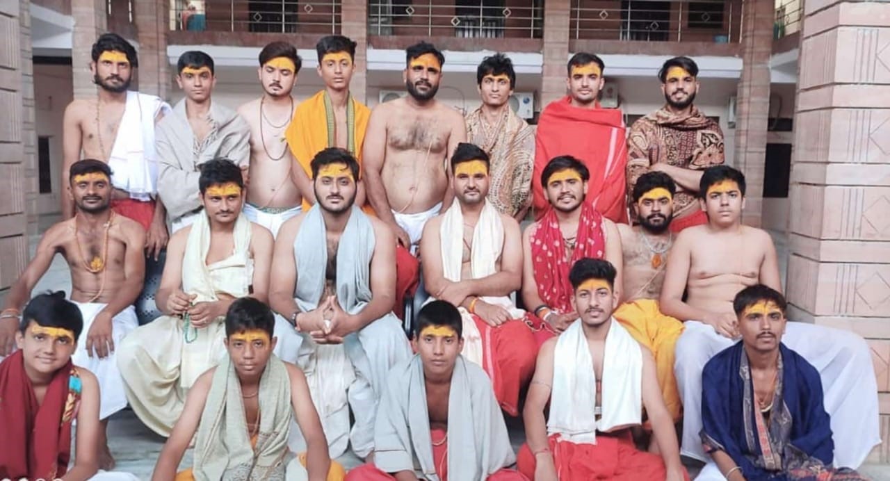 20 devotees allowed in the sanctum sanctorum of Merta Road B...