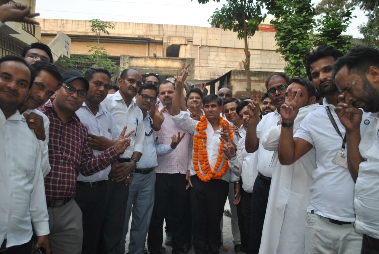 Advocate Naresh Kumar elected as President and Mohd. Mursaleen Adv. General Secretary in the annual election of Civil Bar Association