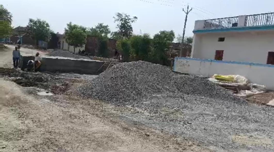 Work is going on without sand due to the collusion of engineer and contractor