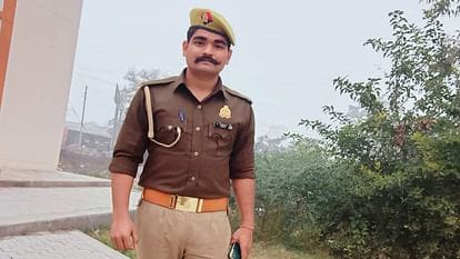 A constable died after falling from the third floor roof