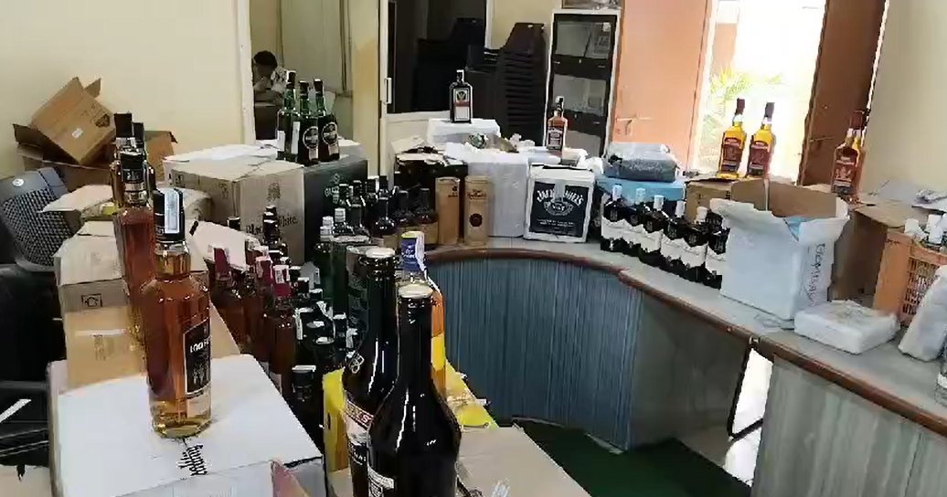 Excise department arrested gym operator with liquor worth 11 lakhs...