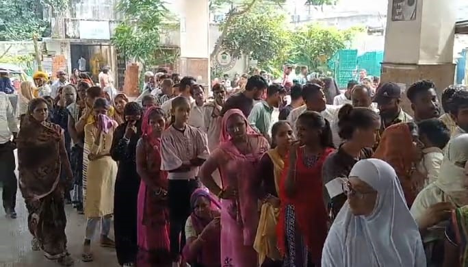 Viral fever increased the number of patients in the district hospital