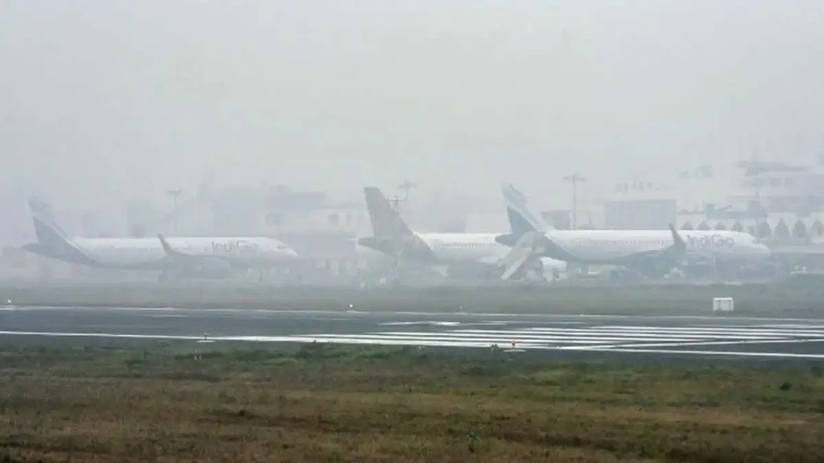 470 flights were delayed at Delhi airport today due to this reason