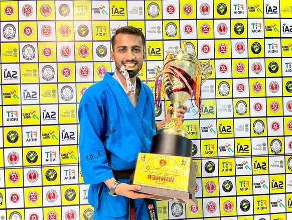 Satna's Pratik Singh will represent India