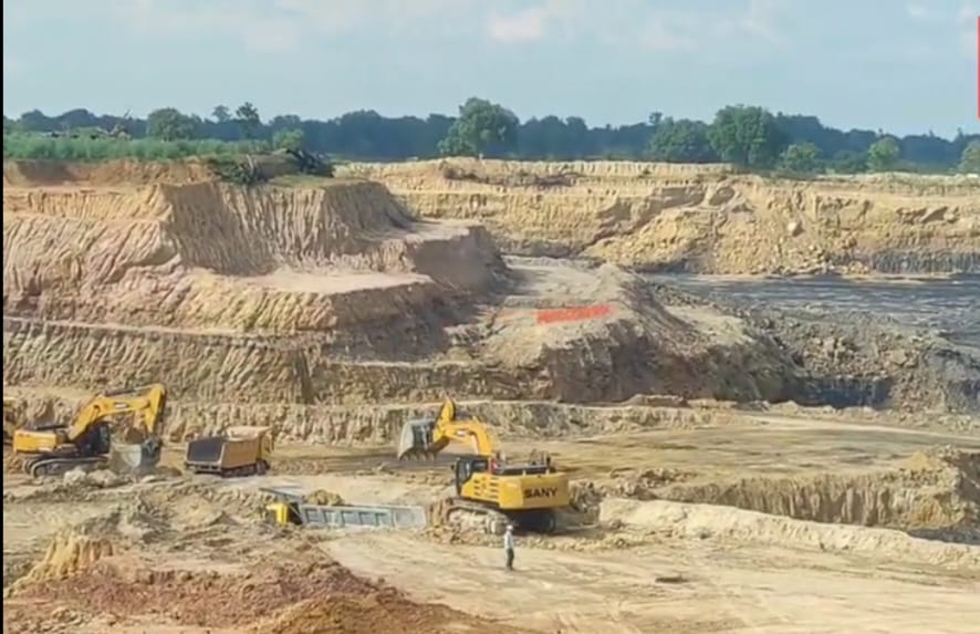 Neelkanth Private Limited's arbitrary behaviour is going on in SECL's Ama Dand coal mine