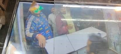 Firing at medicine shop in Patna