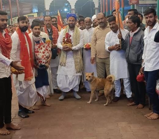 Dharma Sankalp Yatra reached Maihar and the disciples along with their teachers got blessings from Maa Sharda