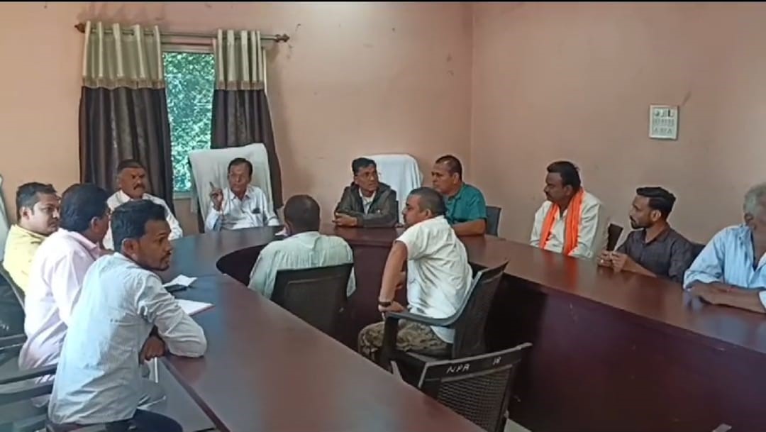 Municipal Council President took a meeting of priests and pundits of temples in Barwani Municipal Council
