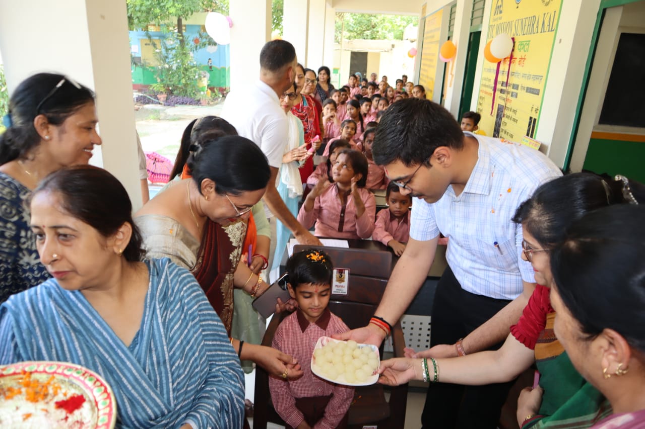 New session started in council schools, District Magistrate...