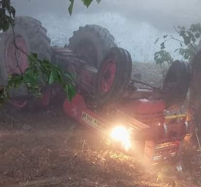Tractor lost control and overturned on Deoband-Nanauta road