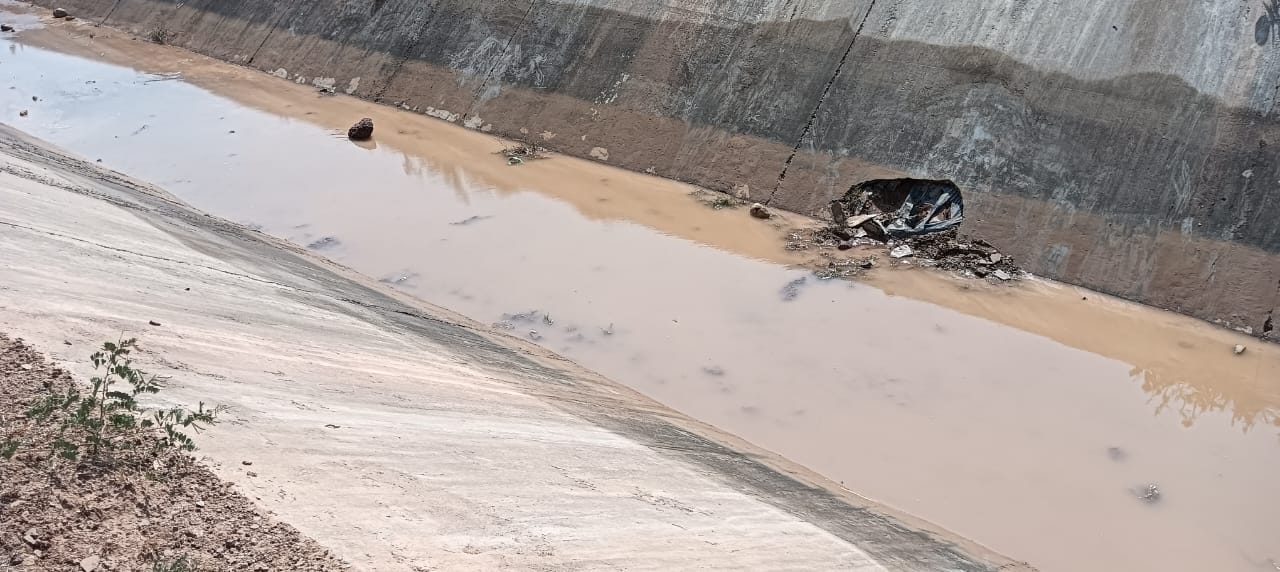 Canal walls torn at many places during first testing in Jawa