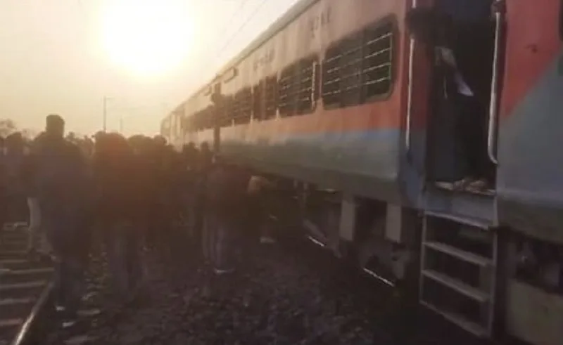 Fire broke out in the general bogie of Patna-Bandra Superfast Express