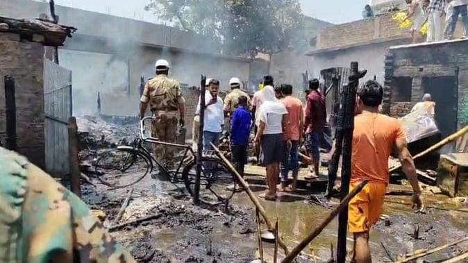 Fire broke out at two places due to short circuit