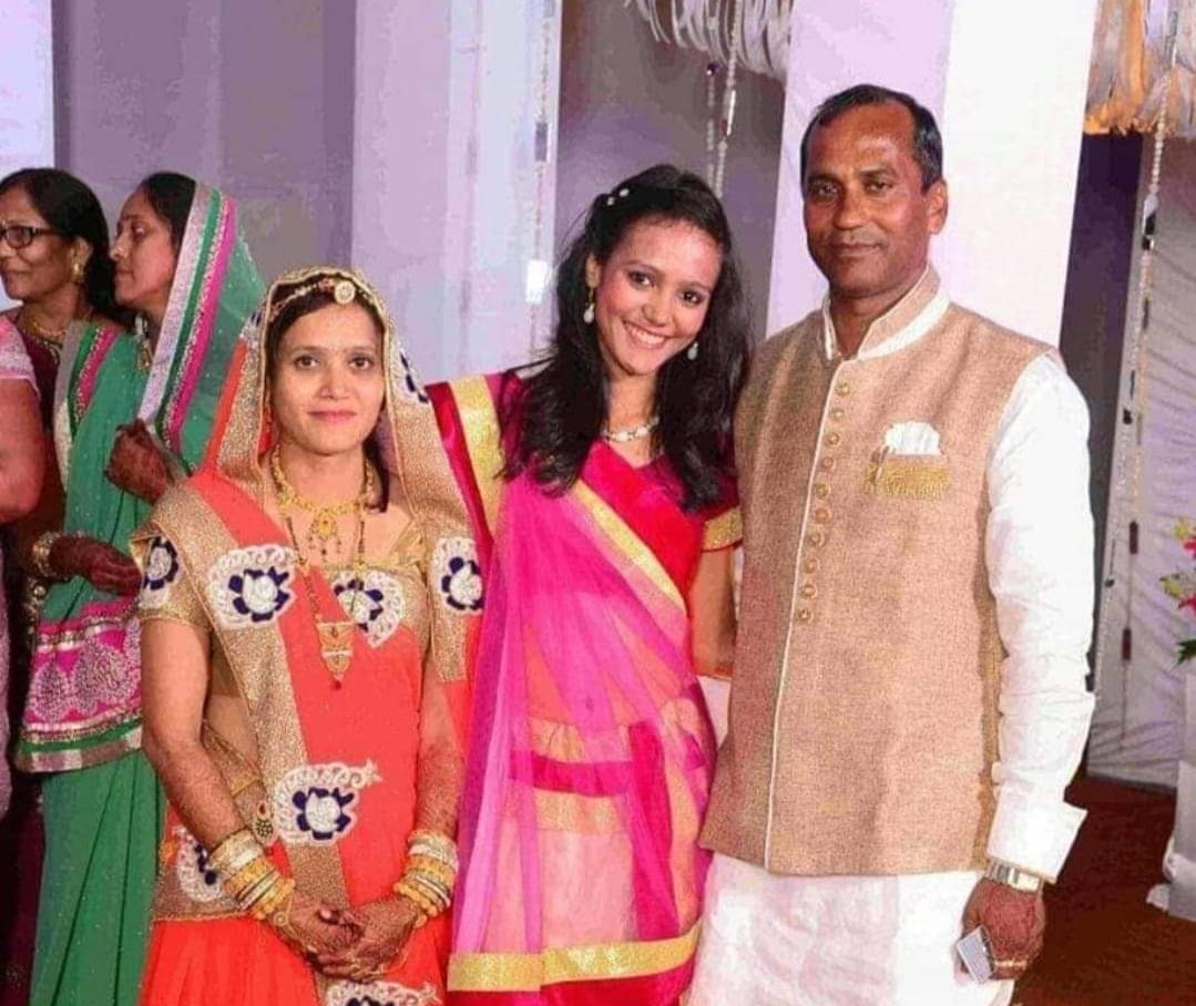 BJP District President Manoj Somani's daughter Sanskriti made her name famous
