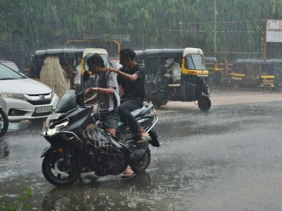 Heavy rain alert in North and Central India after Christmas